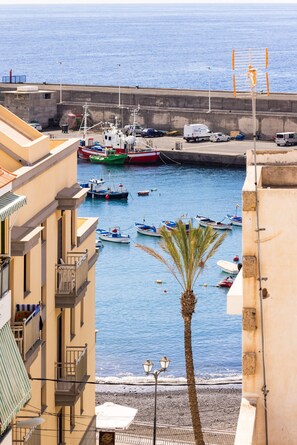 Marina - Nice 2 bd apartment by the sea in Playa San Juan (Playa de San Juan)