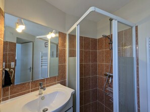 Bathroom - **Renovated Farmhouse in Berry: Near Forests, Castles, and Zoos** (Argy)