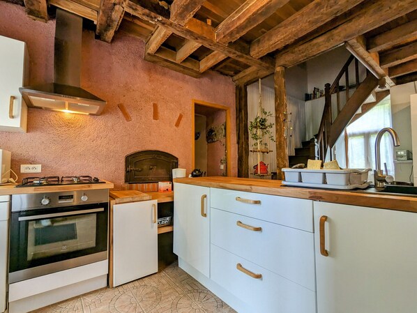 Réfrigérateur, micro-ondes, lave-vaisselle