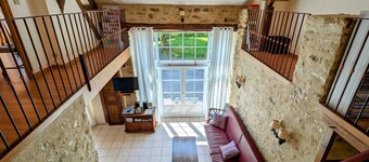 Charming Farmhouse in Berry: Garden, Bikes, Hiking & Historical Sights
