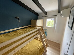2 chambres, fer et planche à repasser, Wi-Fi gratuit