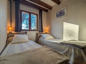 4 bedrooms, free WiFi