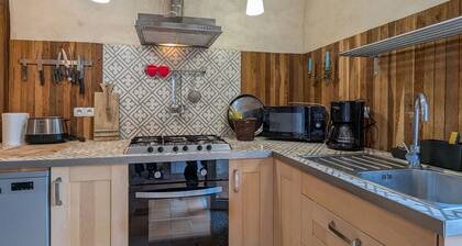 GĂźte en Berry au cĆur du Parc Naturel avec jardin et parking, 3 chambres, cheminĂ©e