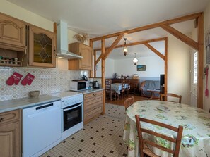 Fridge, microwave, dishwasher