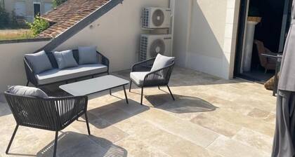 Casa renovada con jardín privado, cerca de la naturaleza y servicios incluidos