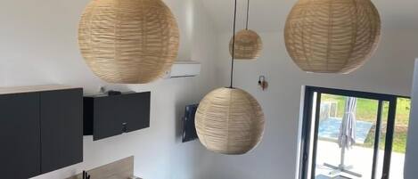 Réfrigérateur, micro-ondes, lave-vaisselle