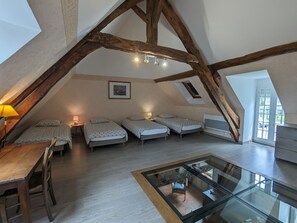 4 chambres, Wi-Fi gratuit, draps fournis