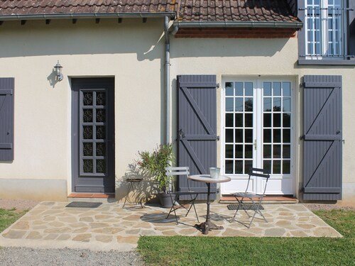 Charming 4-bed Cottage in Berry, Garden, Bikes, Near Historic Sites & River, Sleeps 12