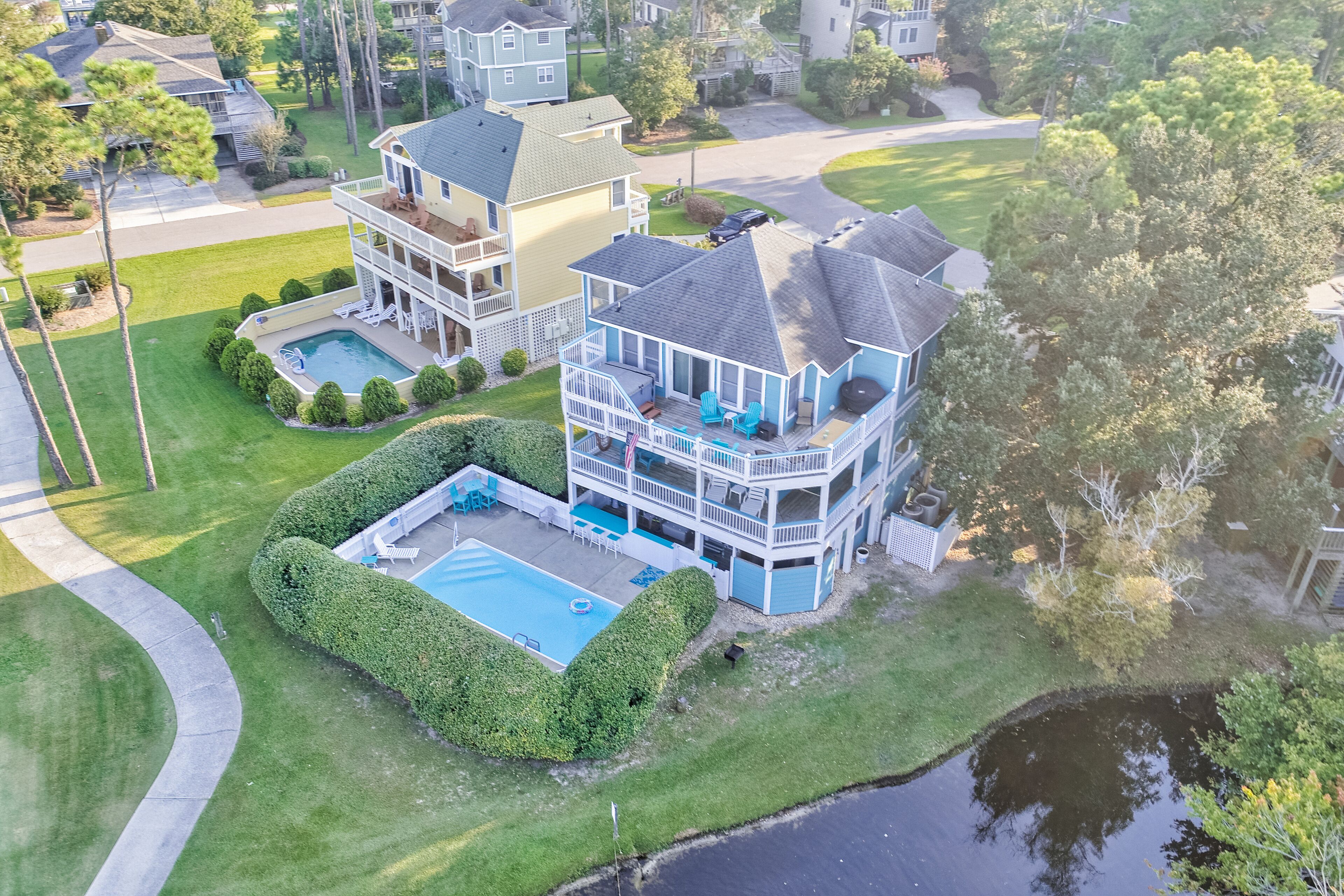 Soundside In Corolla w/ Private Pool, Hot Tub & Rec Room w/ Pool Table