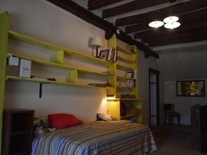 3 habitaciones, wifi gratis y ropa de cama 