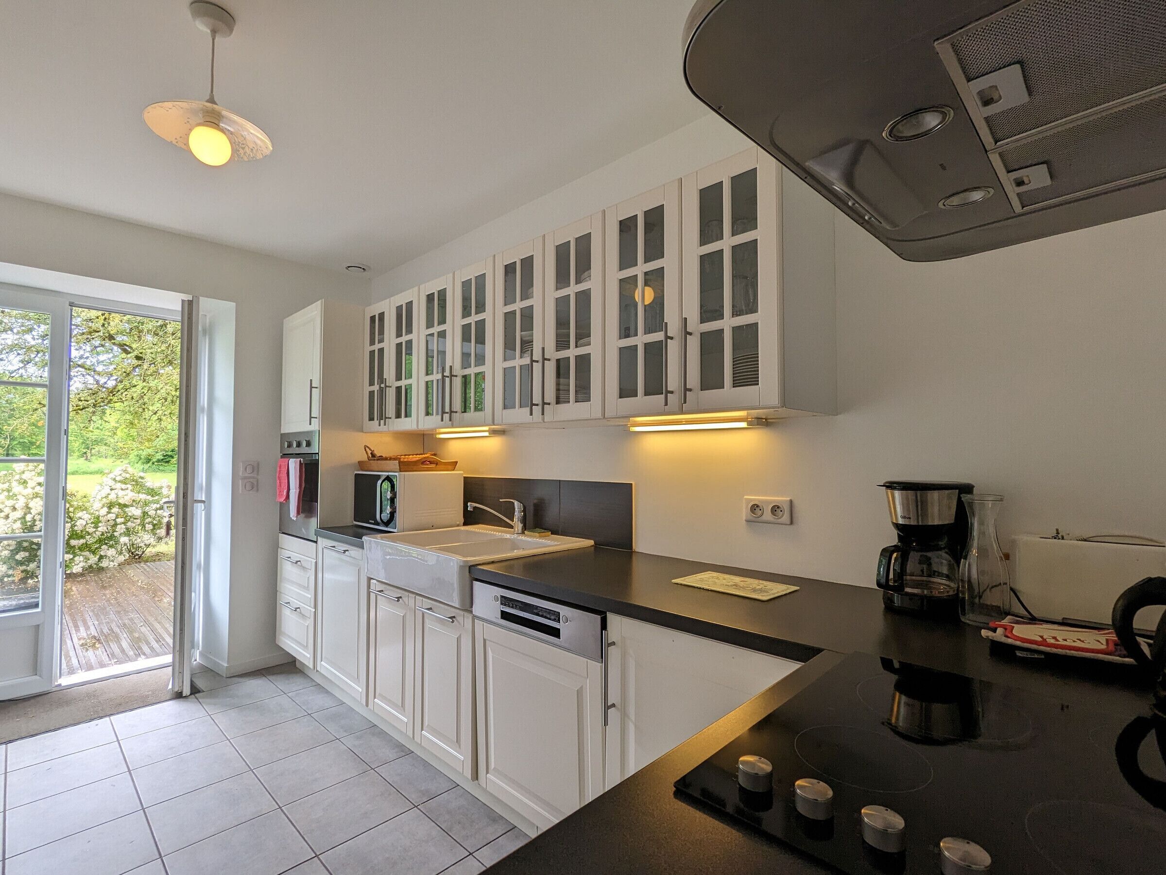 冷蔵庫、電子レンジ、食器洗い機