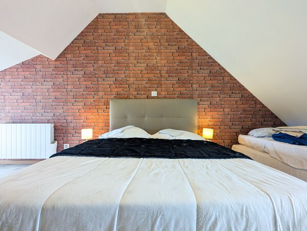 3 chambres, Wi-Fi gratuit, draps fournis