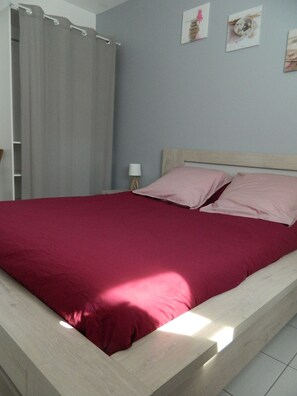 2 Schlafzimmer, Bügeleisen/Bügelbrett, kostenloses WLAN, Bettwäsche