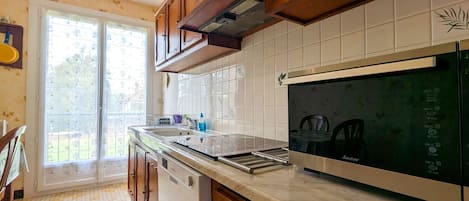 Refrigerador, microondas, lavavajillas