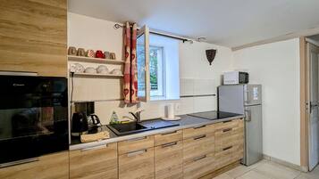 Réfrigérateur, micro-ondes