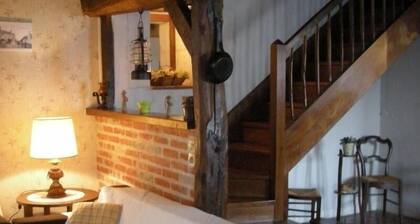 Charming Rustic House Near Beauval Zoo with Garden, Games Room & Parking