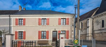 Charming Rustic House Near Beauval Zoo with Garden, Games Room & Parking