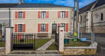 Maison rustique avec salle de jeux, jardin, 5 chambres prĂšs du Zoo de Beauval