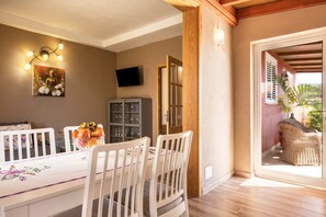 Dining - Holiday Apartment “Casa Quintana - Apartamento Carla” with Sea View (Tijarafe)