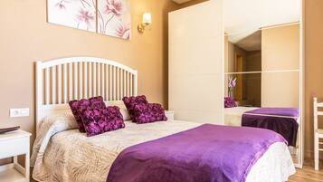 1 bedroom, iron/ironing board, free WiFi, bed sheets