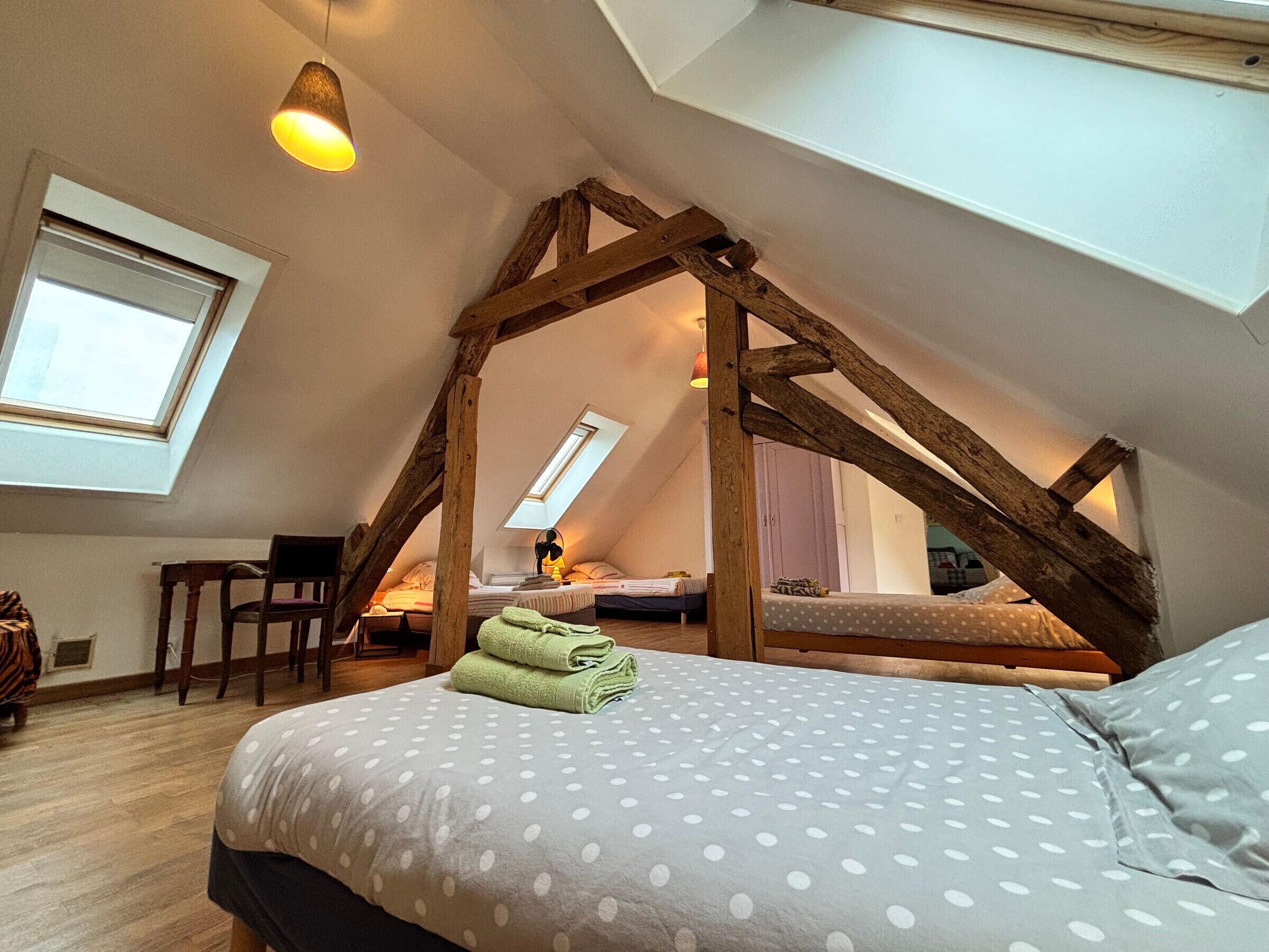 2 chambres, Wi-Fi gratuit, draps fournis
