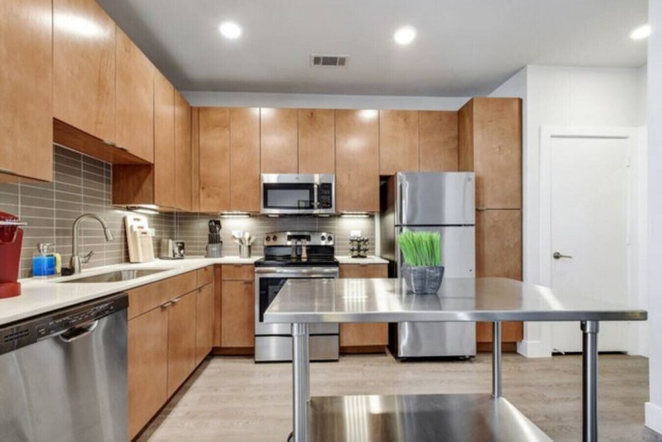 Cozy Studio | Near Downtown | Free Parking