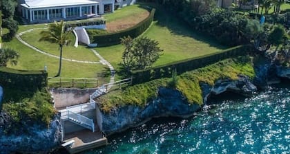 Sound Winds 5 bedroom waterfront estate w tennis court