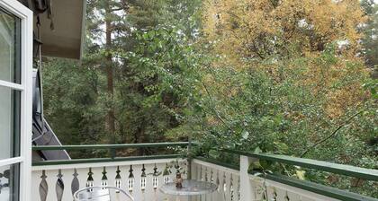 Stunning home in Djurhamn with 6 Bedrooms, WiFi and Sauna
