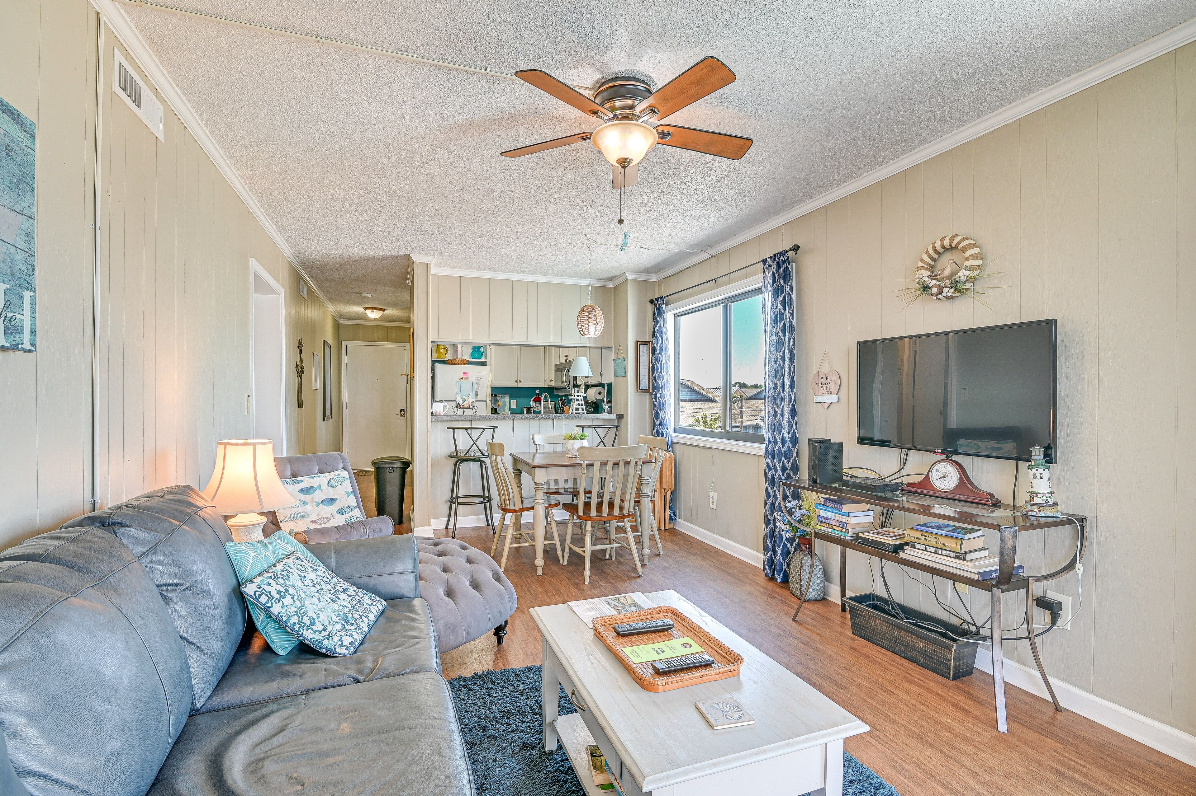 Coastal Condo on Beach w/ Community Pool Access!