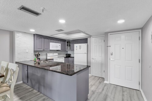 Sandy Shores 311 Water View 2 BR