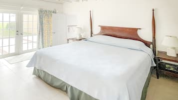 5 bedrooms, iron/ironing board, travel crib, WiFi