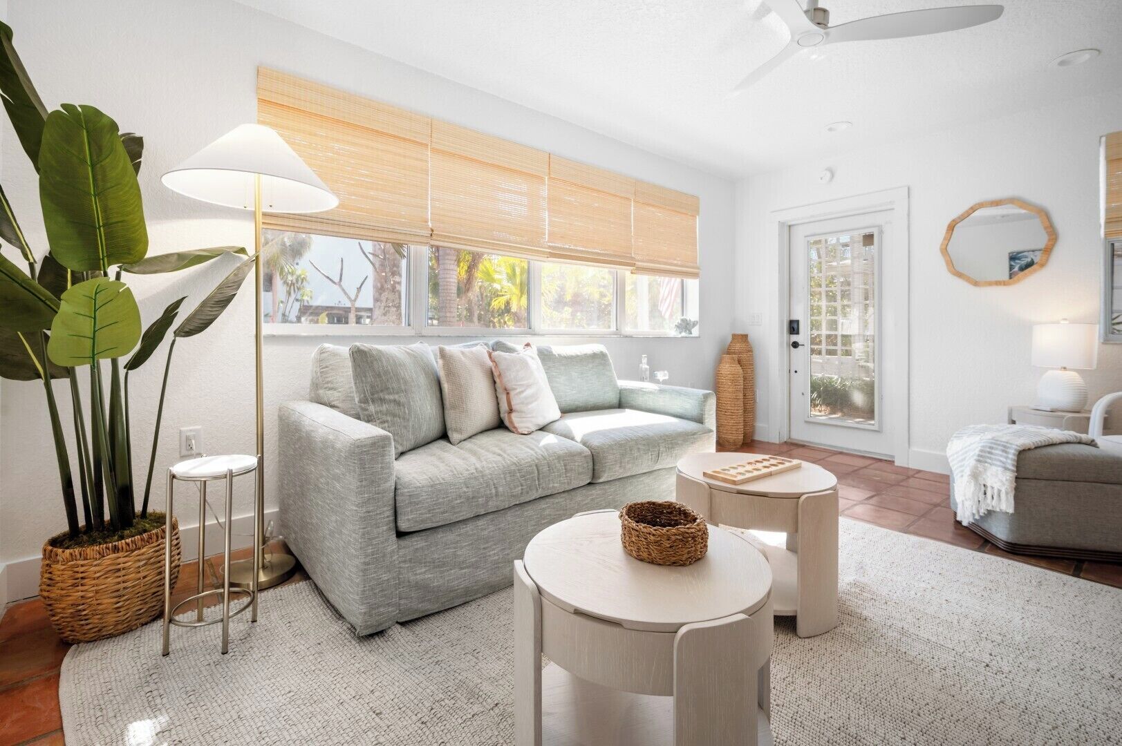 スマートテレビ、書庫