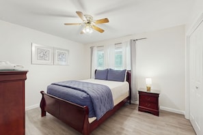 3 chambres, fer et planche Ă repasser, Internet gratuit, draps fournis