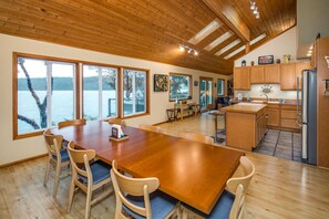 تناول الطعام