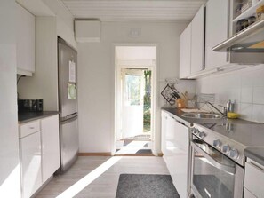 Microwave, stovetop, dishwasher, coffee/tea maker