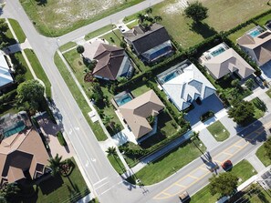 Exterior - Settle-in and enjoy the Florida Life at this Darling Home (Marco Island)