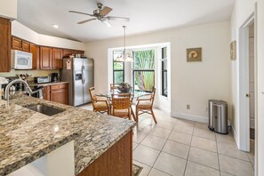 Fridge, microwave, oven, dishwasher - Settle-in and enjoy the Florida Life at this Darling Home (Marco Island)