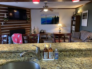 Interior - Updated Snowshoe Condo (Snowshoe)