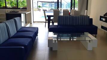 Comfort House | Living room