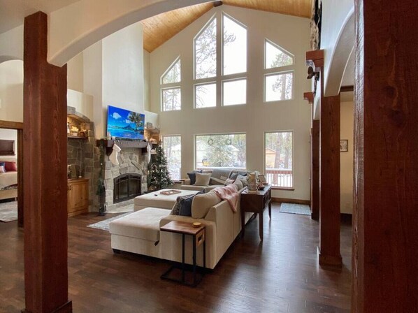 Smart TV, fireplace, video games