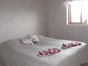 2 bedrooms, free WiFi