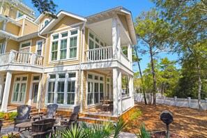 Exterior - On Seaside Ave. Lock Off w/Amazing Porches, Steps to Beach + 2 Adult Bikes! (Santa Rosa Beach)