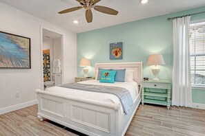 Alluring bedroom of the cottage in Kissimmee Florida - Step into refreshing vibe bedroom - Crisp décor and serene ambiance await to rejuvenate your senses