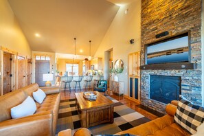 Smart-TV, peis, videospill og DVD-spiller