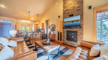 Smart-TV, peis, videospill og DVD-spiller