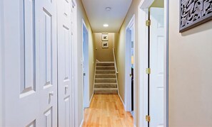 Interior - 3B/3B; Single Family Lakeside Retreat W/Hot Tub (Taylorsville)