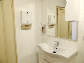 Bathroom - KemptenCityHost - Hostel (Kempten)