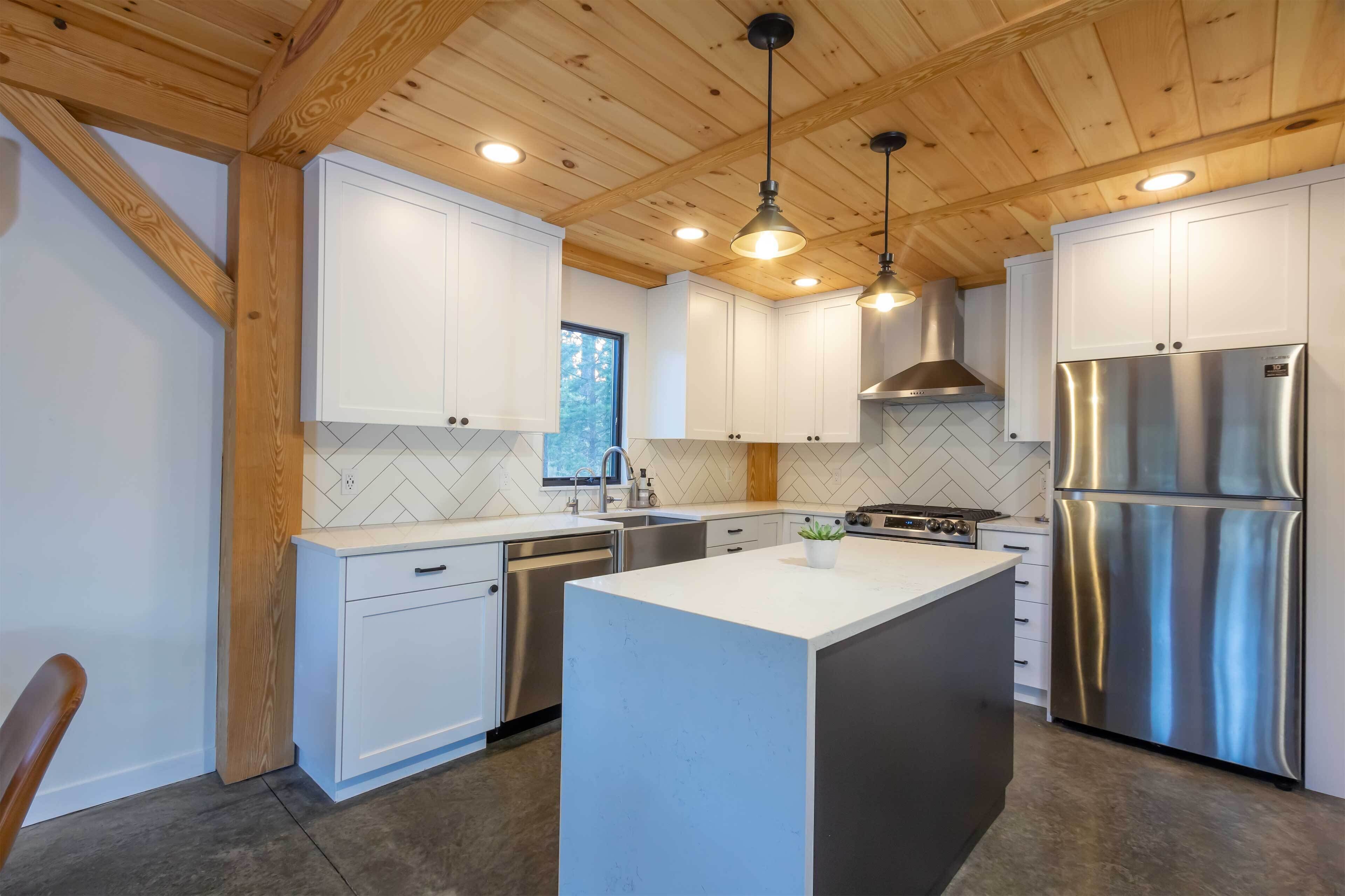 South of Sunriver, Great Views, Quiet Location - COVI97