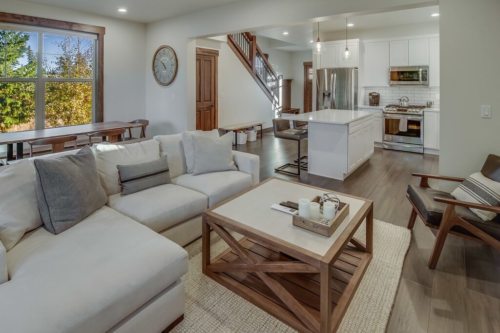 3NT SPECIAL! GOLF COURSE-Prime Location-Walking Distance to Fun Activities