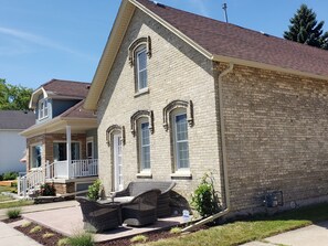 Exterior - The Beach Cottage at Michigan Blvd. (Racine)